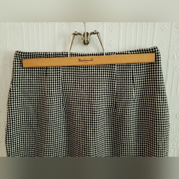Wool check pencil skirt - Picture 2 of 3